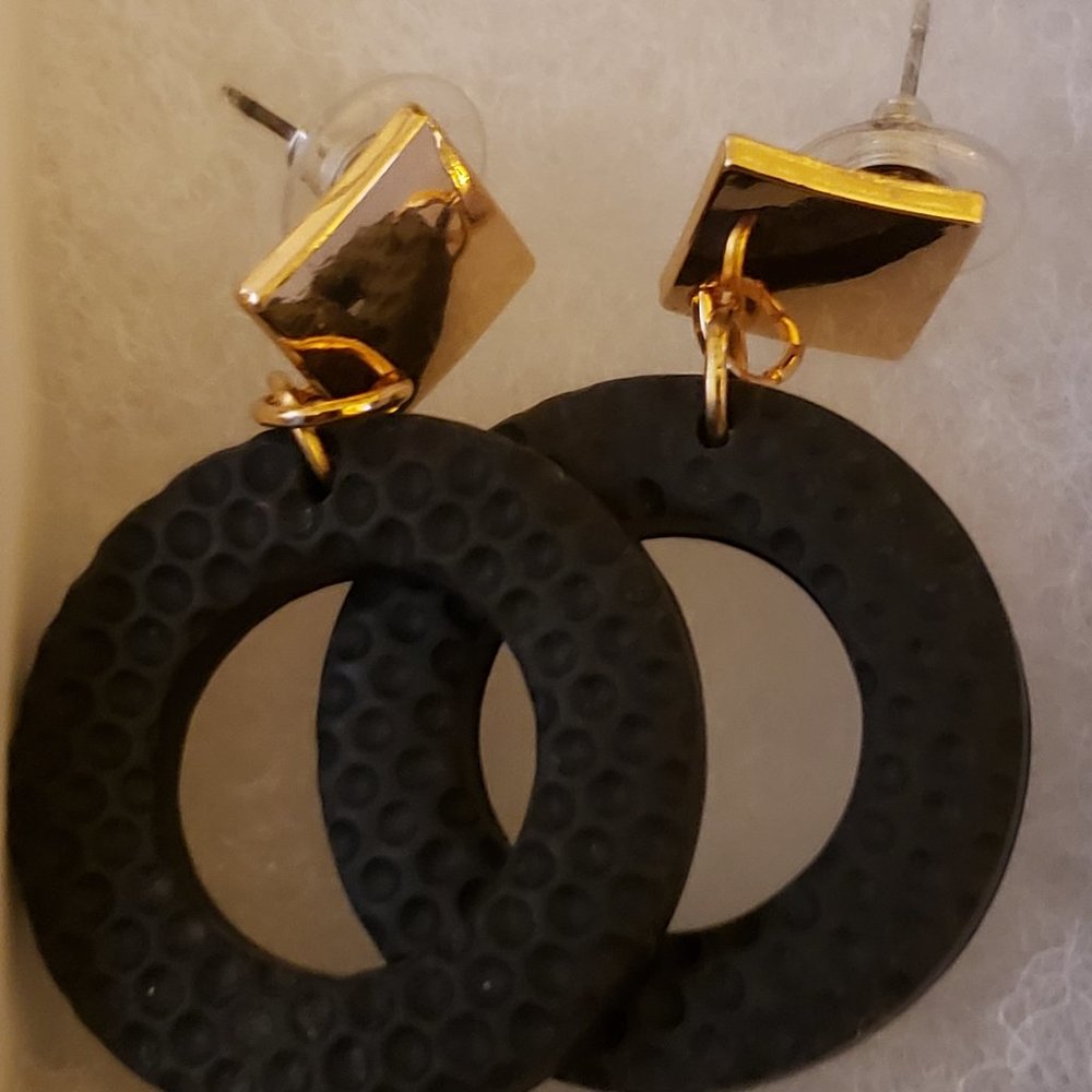 Earring Non Looped